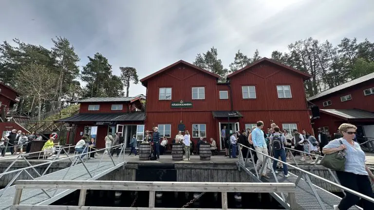 Hamnen På Fjäderholmarna