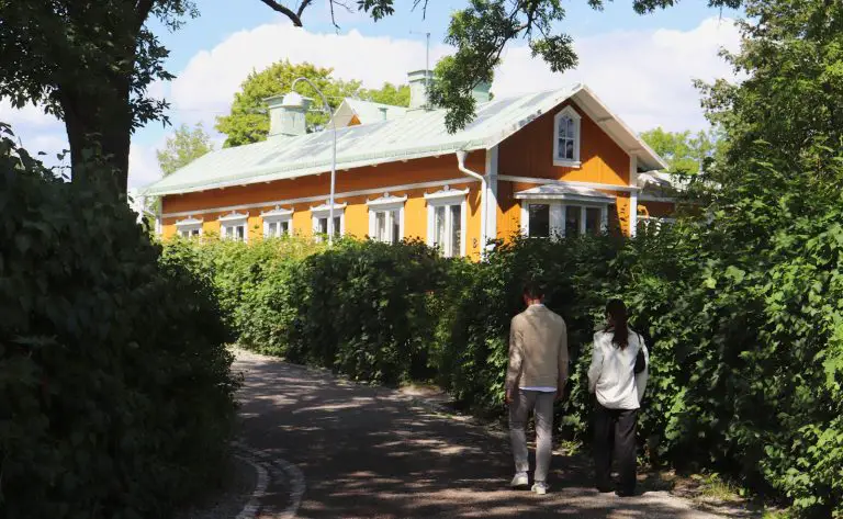 Utflykt Till Vaxholm Med Båt